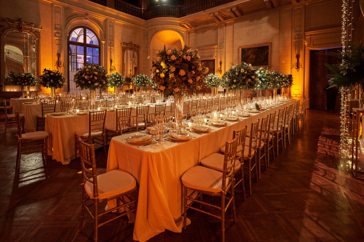 Cena de gala en el salón del Palacio Sans Souci